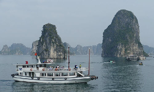 Make a trip to Halong Bay, Vietnam and experience amazing beauty of this island.