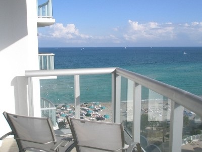 Wonderful oceanfront apartment with stunning views