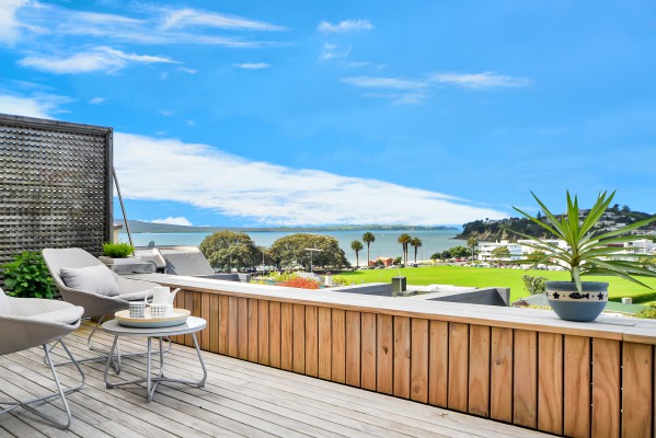 America's cup special: the "st heliers beachside condo"