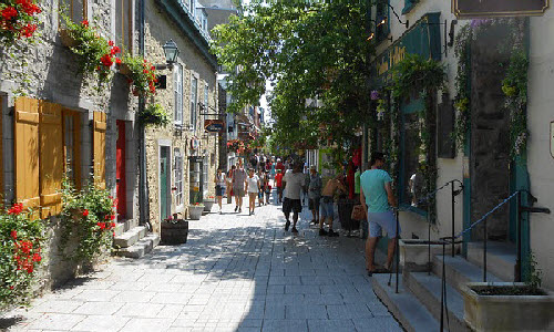 Quebic City has a French connection with amazing picturesque cobblestone walkways and you will find lots of French cafes
