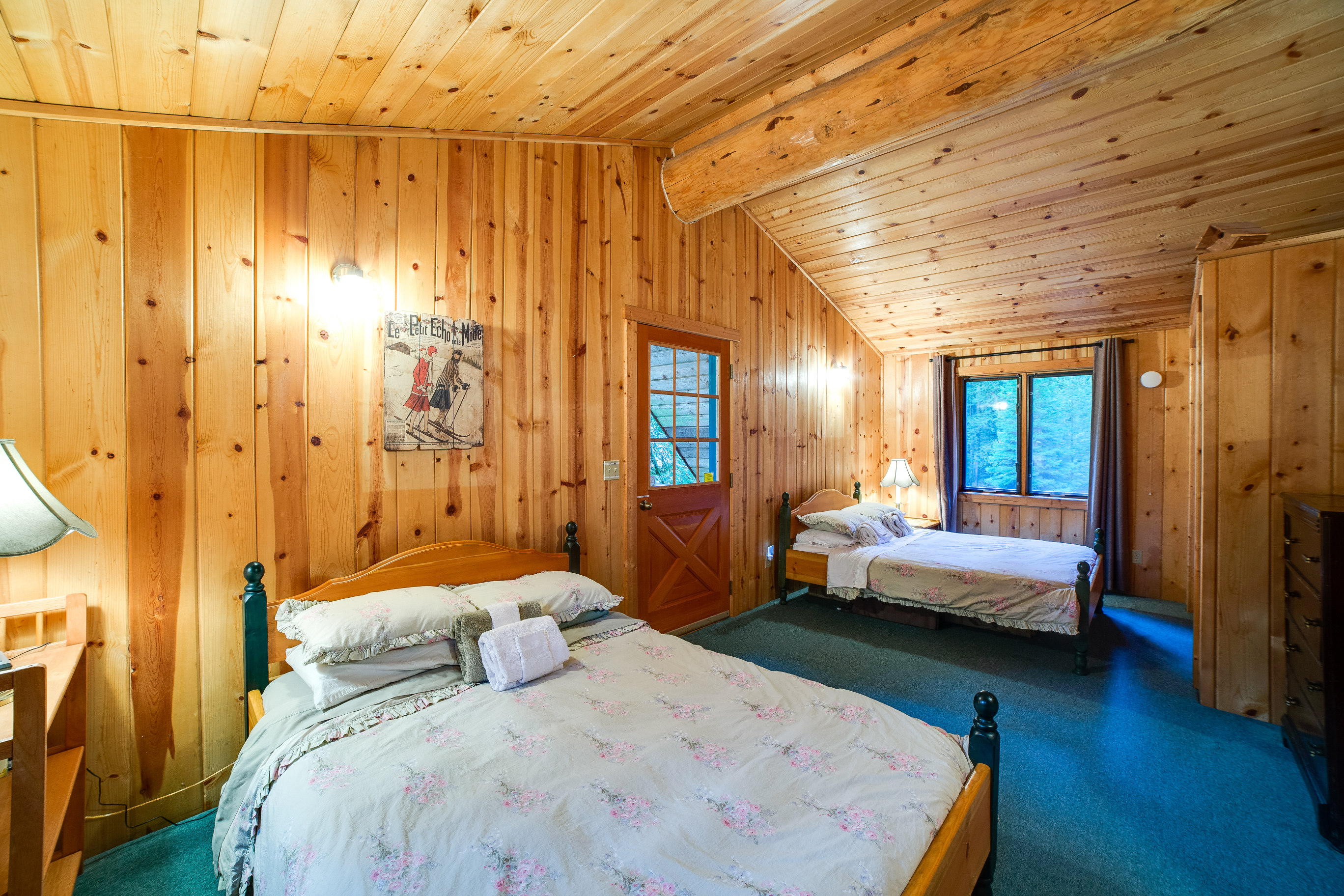 Mt. Baker Lodging Cabin #10SL – Real Log Cabin – WIFI – SLEEPS-8