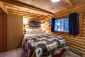 Mt. Baker Lodging Cabin 17MBR - Log Cabin - Pets Ok - WIFI - Sleeps 8