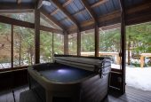 Mt. Baker Lodging Cabin #49SL - Hot Tub - WIFI - Fireplace - Sleeps 10